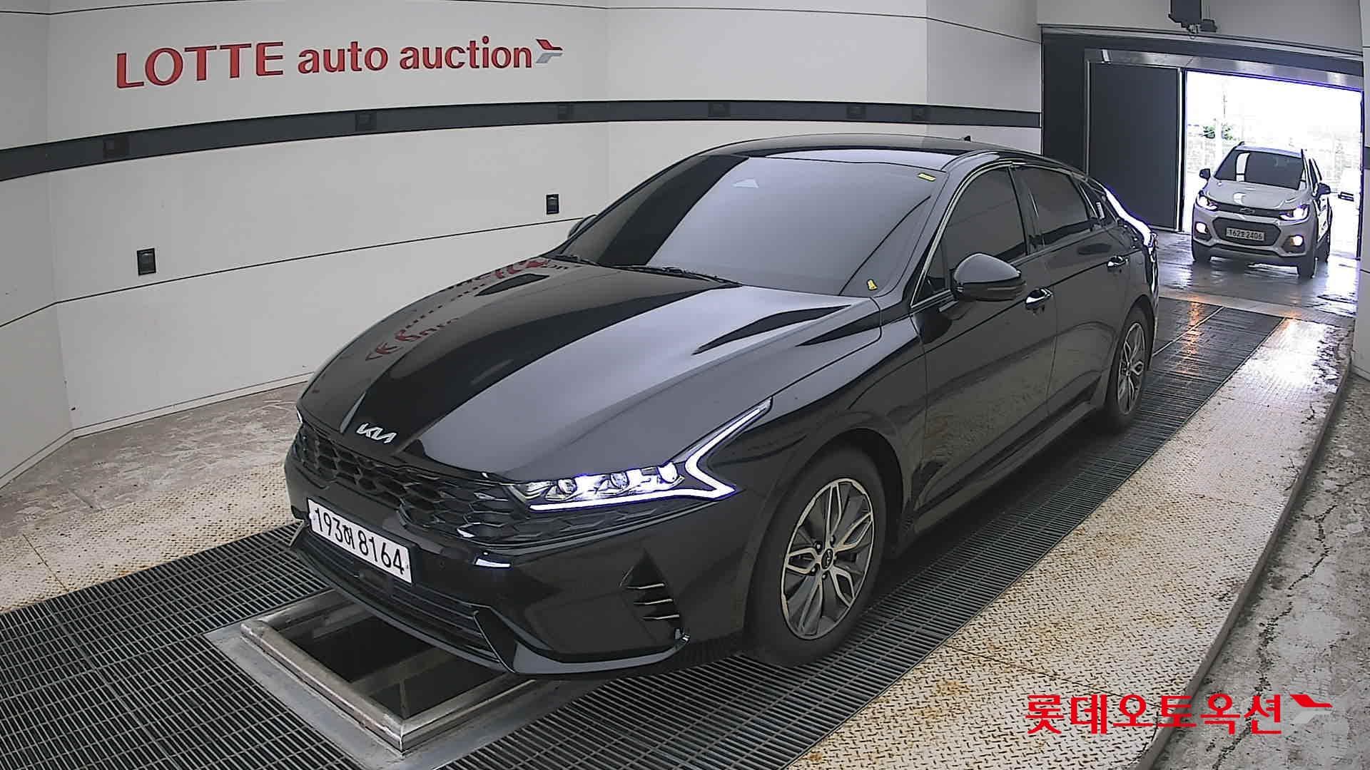 Kia - K5 | INTERACTIVE (H) 2.0 Noblesse 3
