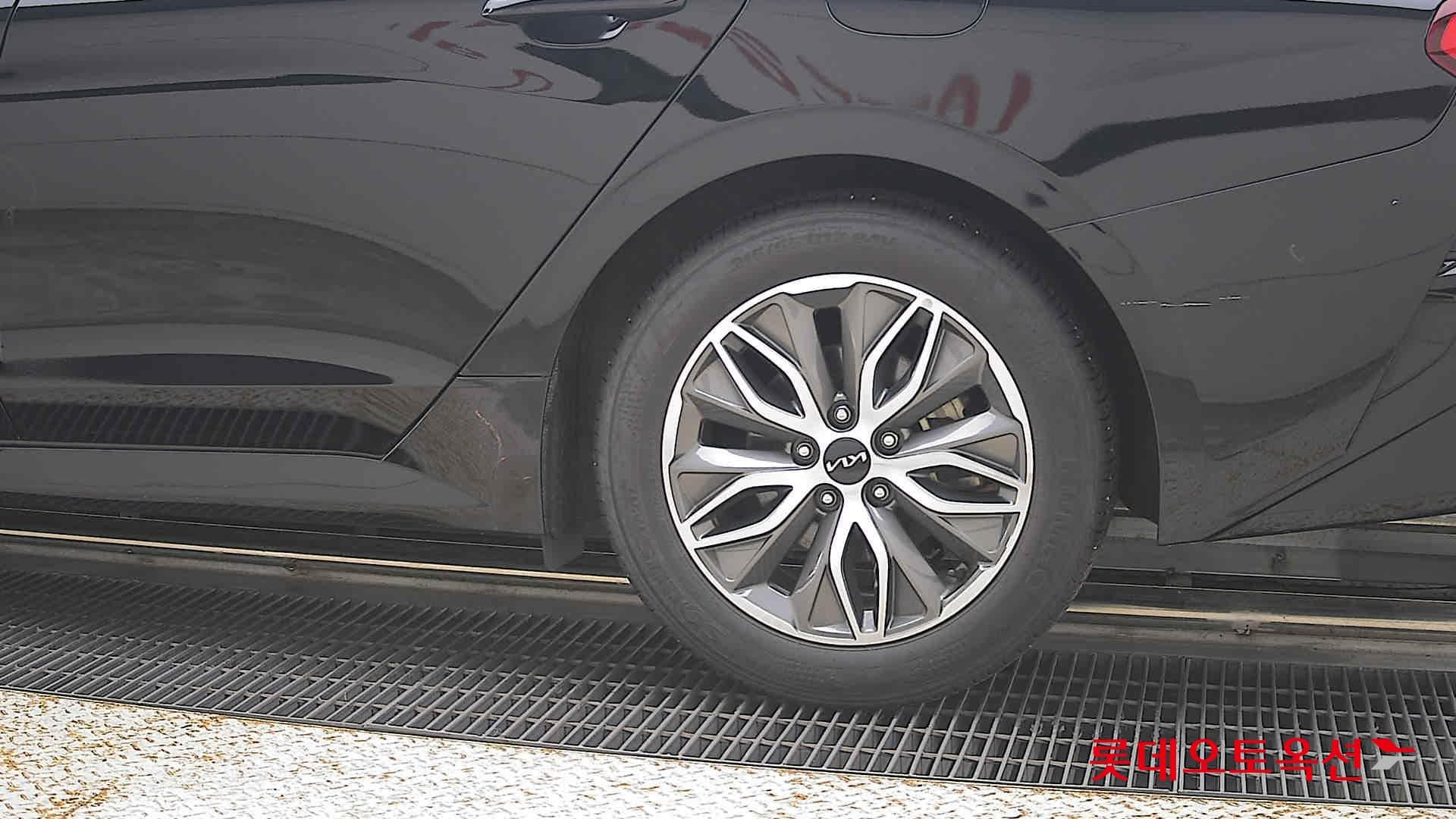 Kia - K5 | INTERACTIVE (H) 2.0 Noblesse 22