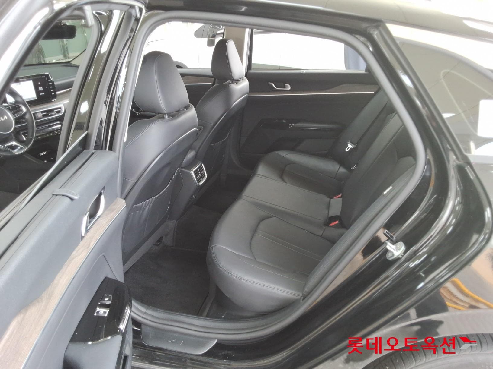 Kia - K5 | INTERACTIVE (H) 2.0 Noblesse 37