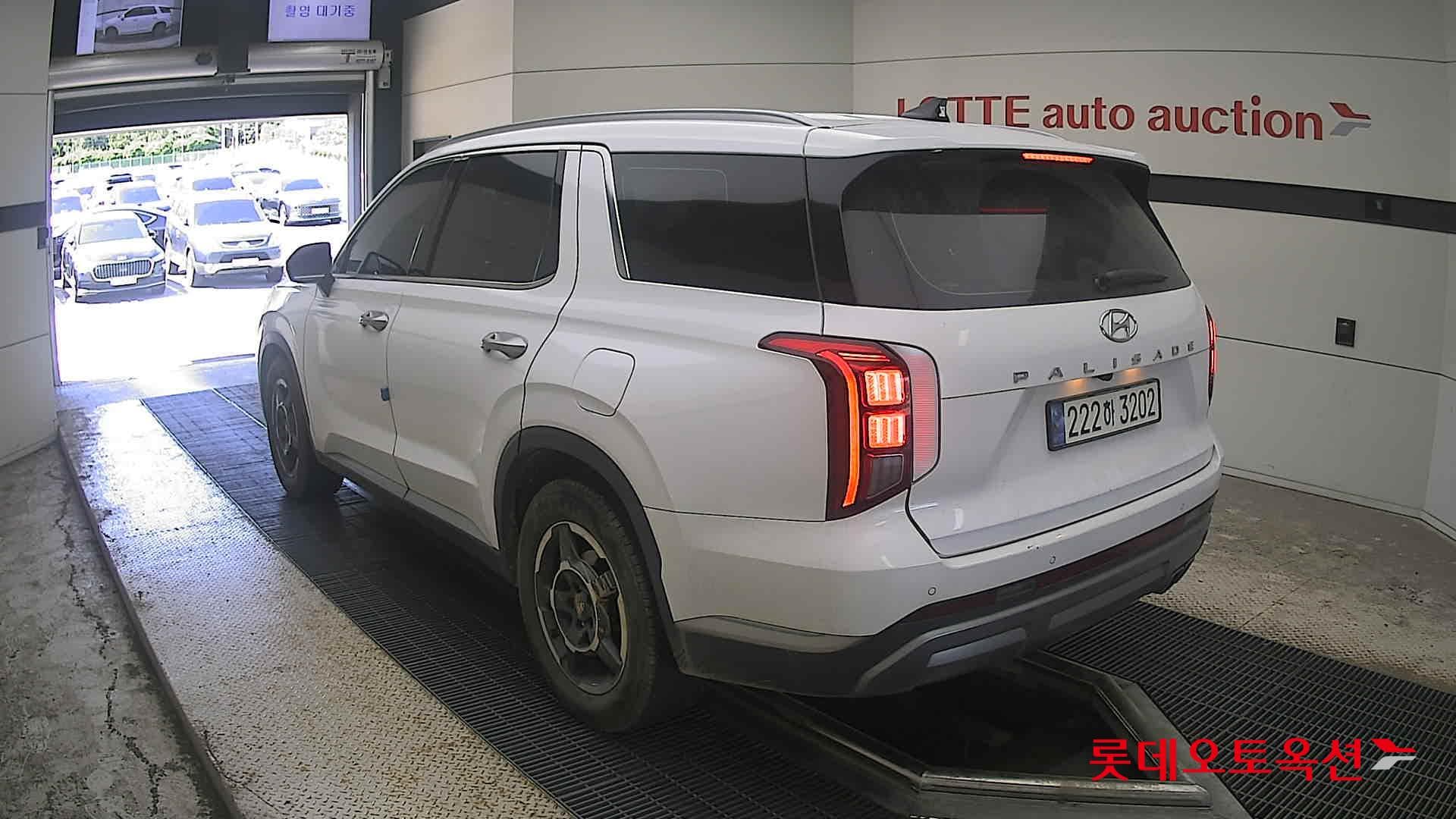 Hyundai - Palisade | (D)2.2 Exclusive 8 2WD AT 10