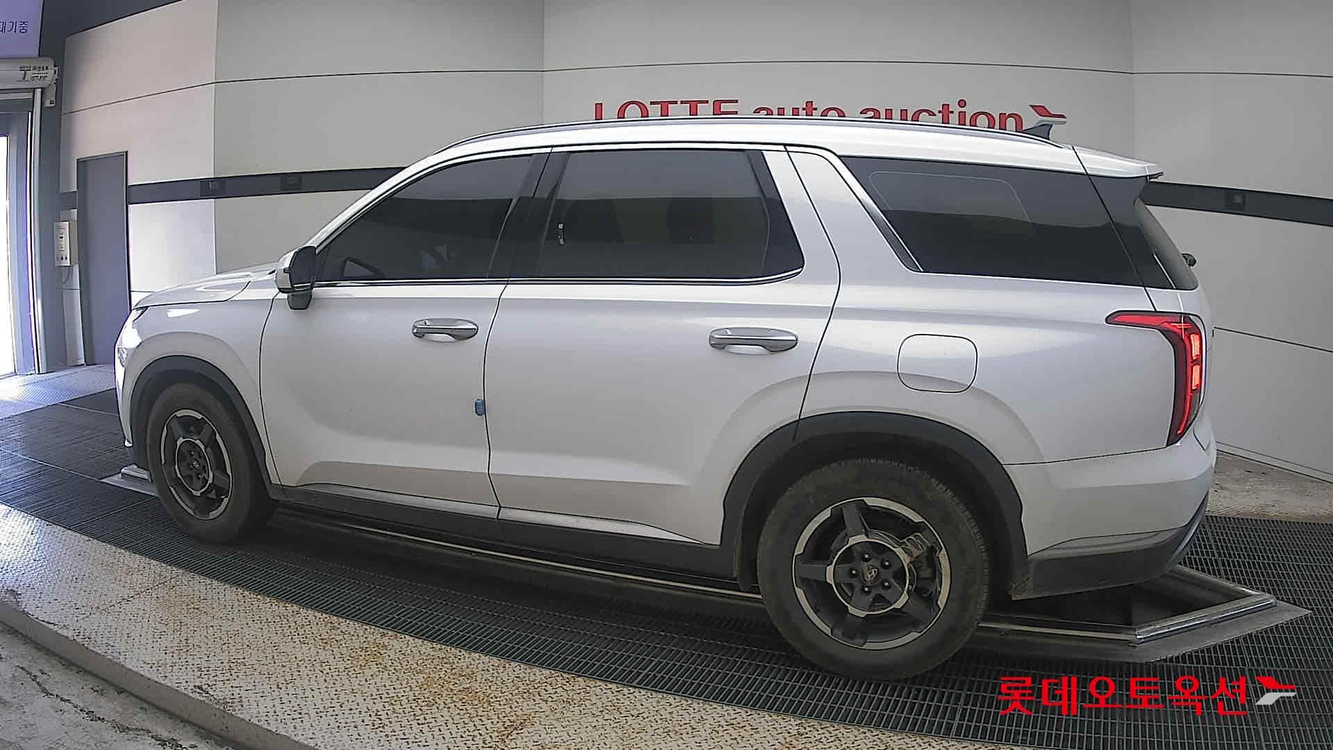 Hyundai - Palisade | (D)2.2 Exclusive 8 2WD AT 7