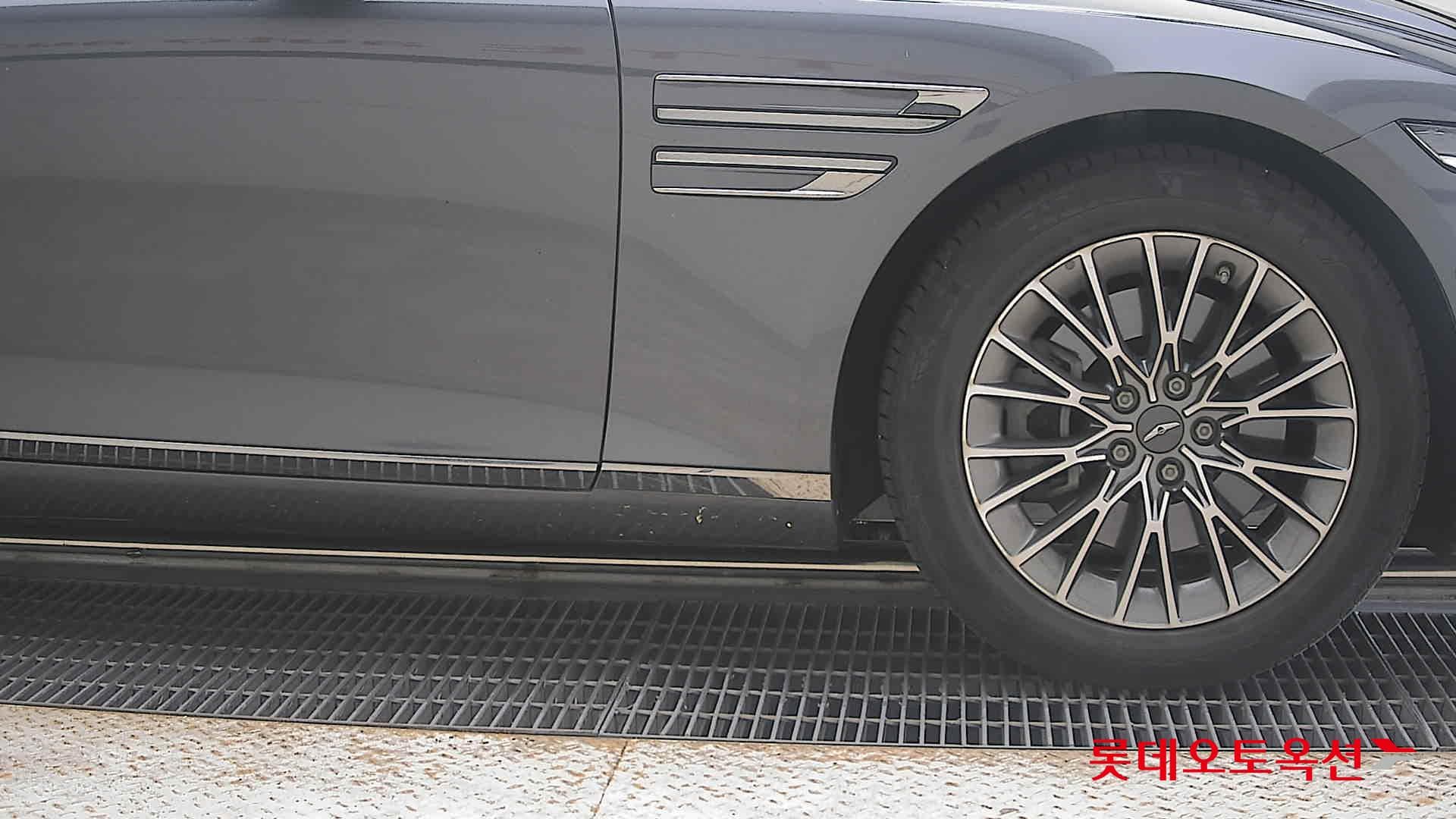 Genesis - G80 | THE ALL NEW GENESIS (G) 2.5T 23