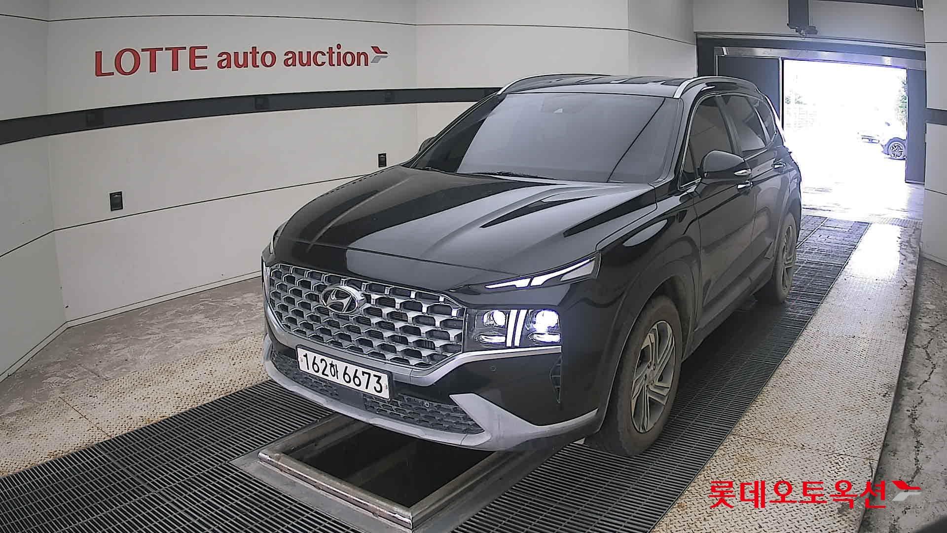 Hyundai - Санта Фе | THE NEW SANTAFE (D) 2.2 Prestige 5Seater 4WD 2