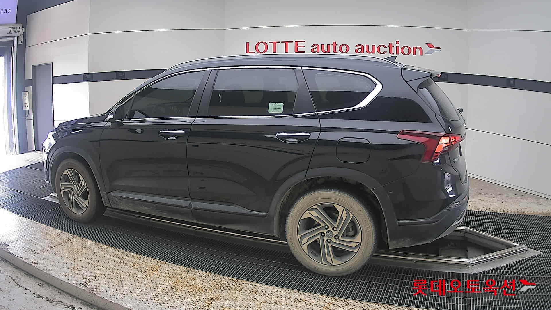 Hyundai - Санта Фе | THE NEW SANTAFE (D) 2.2 Prestige 5Seater 4WD 7
