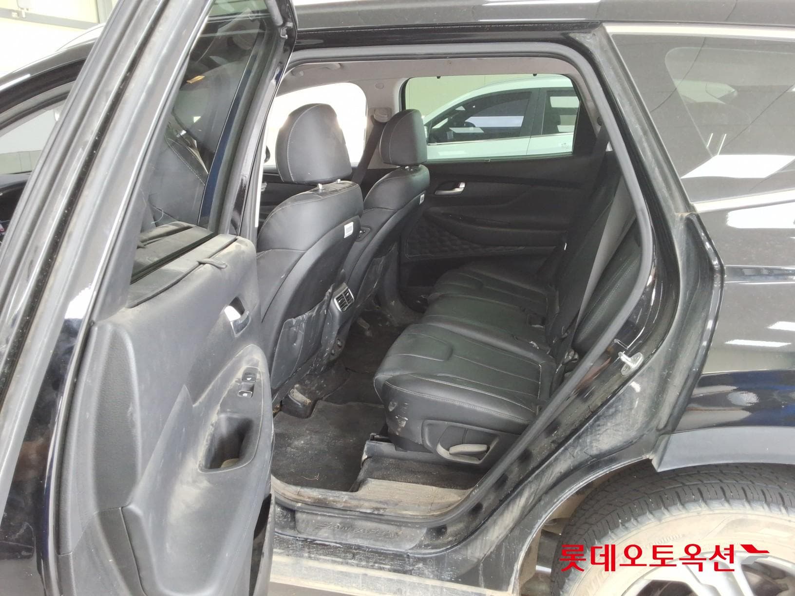 Hyundai - Санта Фе | THE NEW SANTAFE (D) 2.2 Prestige 5Seater 4WD 37