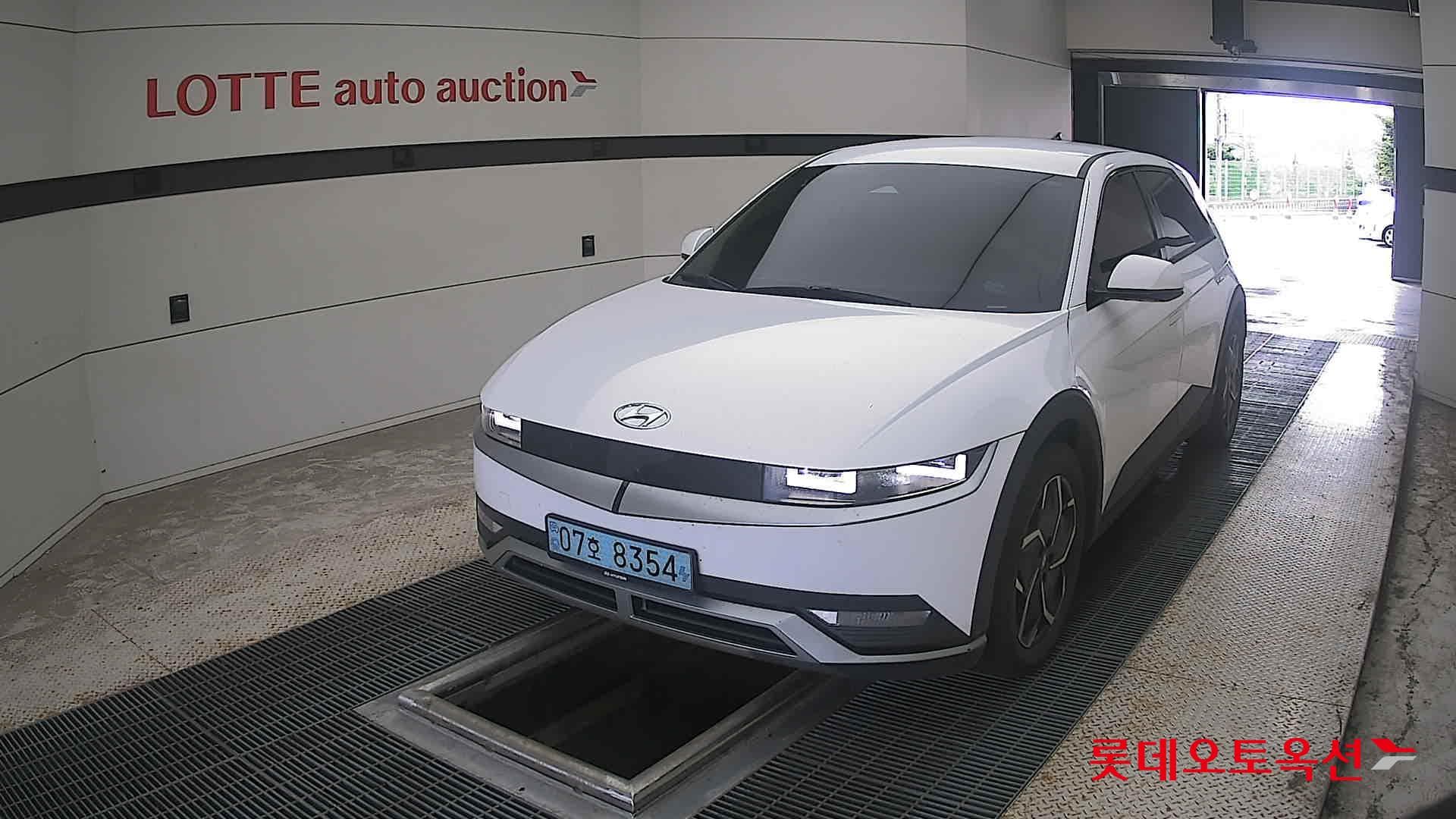 هيونداي - أيونيك | 5 (E) Long Range Exclusive 4WD 2
