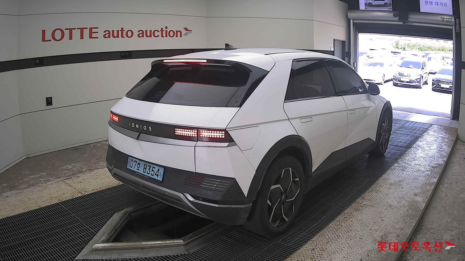 هيونداي - أيونيك | 5 (E) Long Range Exclusive 4WD 12
