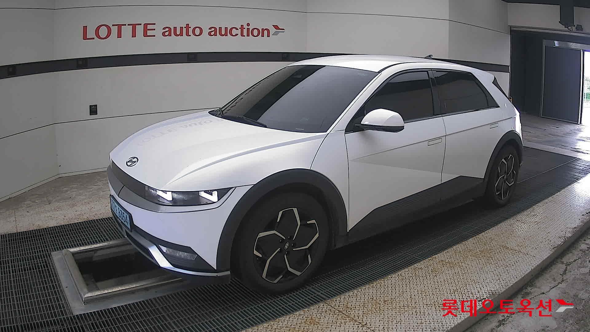 هيونداي - أيونيك | 5 (E) Long Range Exclusive 4WD 4