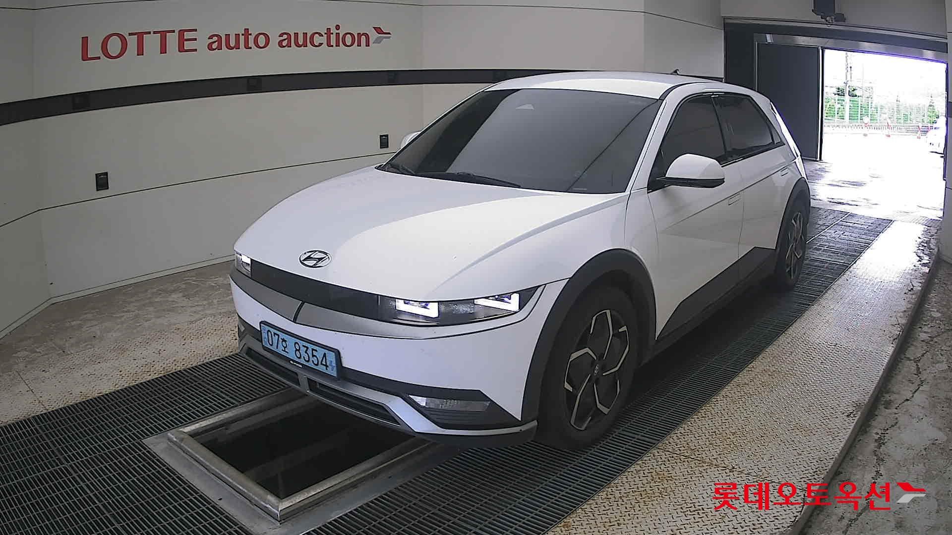 هيونداي - أيونيك | 5 (E) Long Range Exclusive 4WD 3