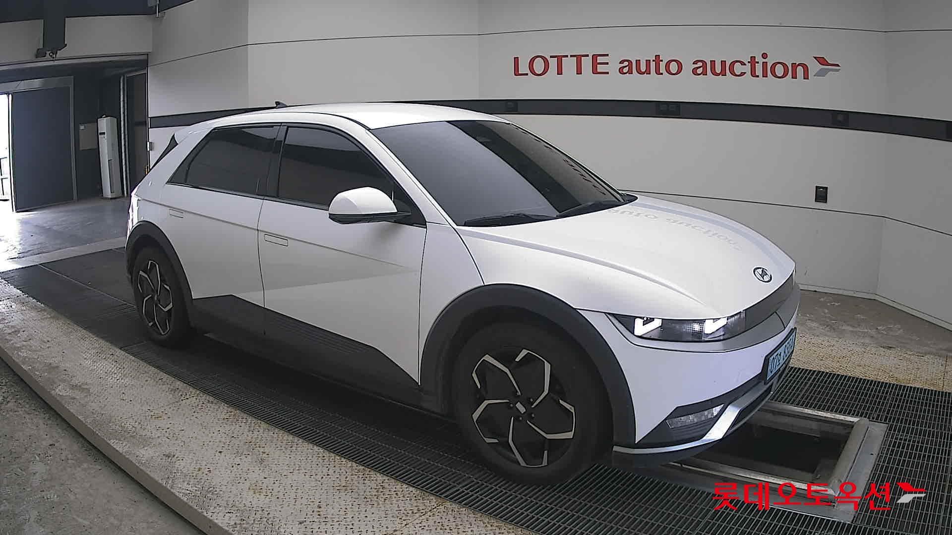 هيونداي - أيونيك | 5 (E) Long Range Exclusive 4WD 18