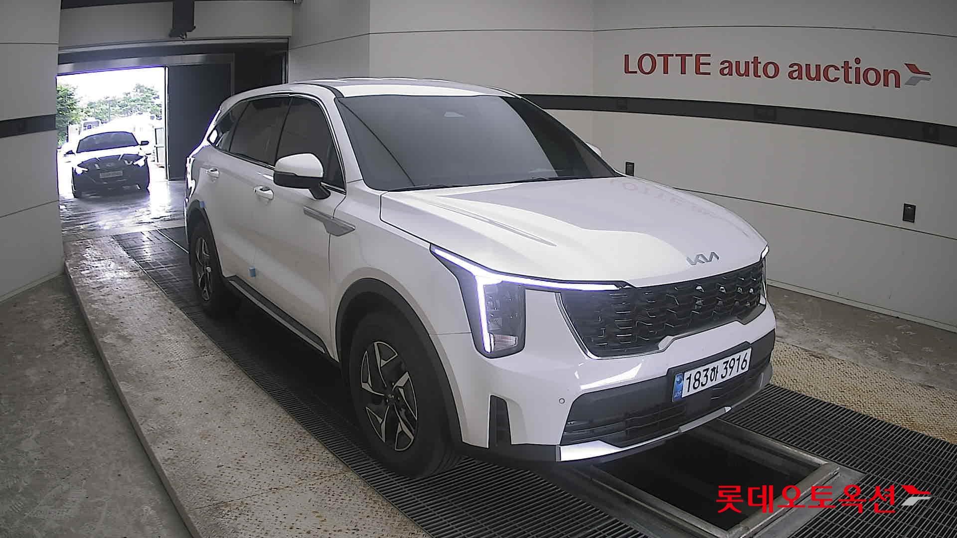 Kia - Соренто | MQ4 (H)1.6T Prestige 5 2WD AT 19