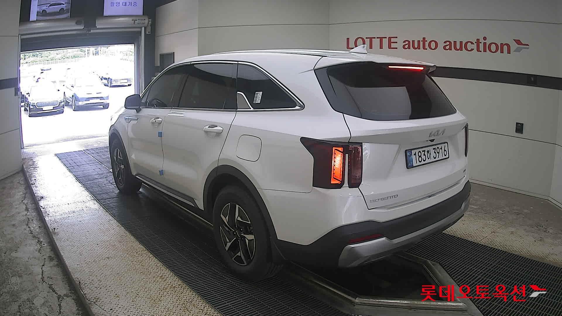 Kia - Соренто | MQ4 (H)1.6T Prestige 5 2WD AT 10