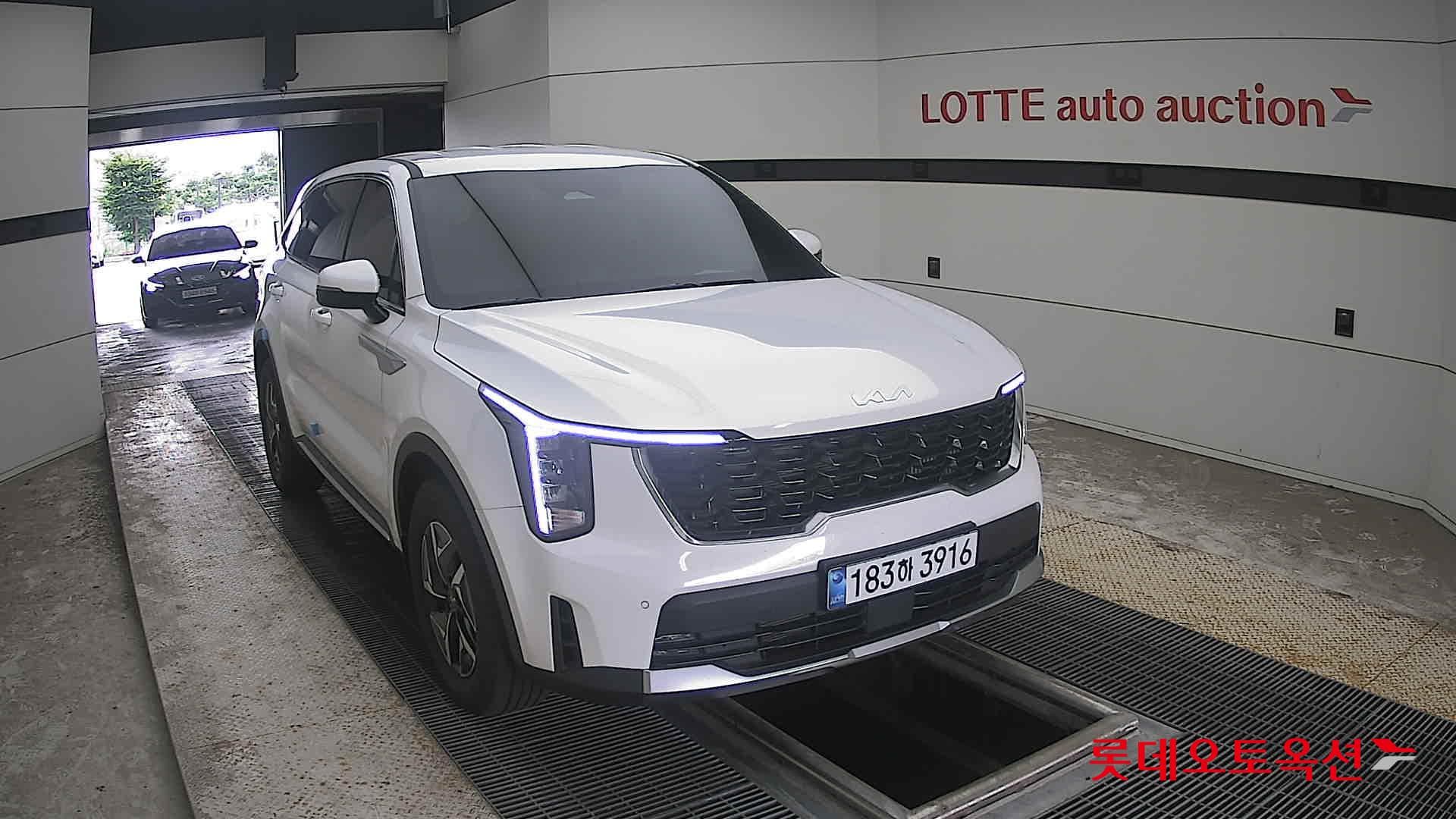 Kia - Соренто | MQ4 (H)1.6T Prestige 5 2WD AT 20
