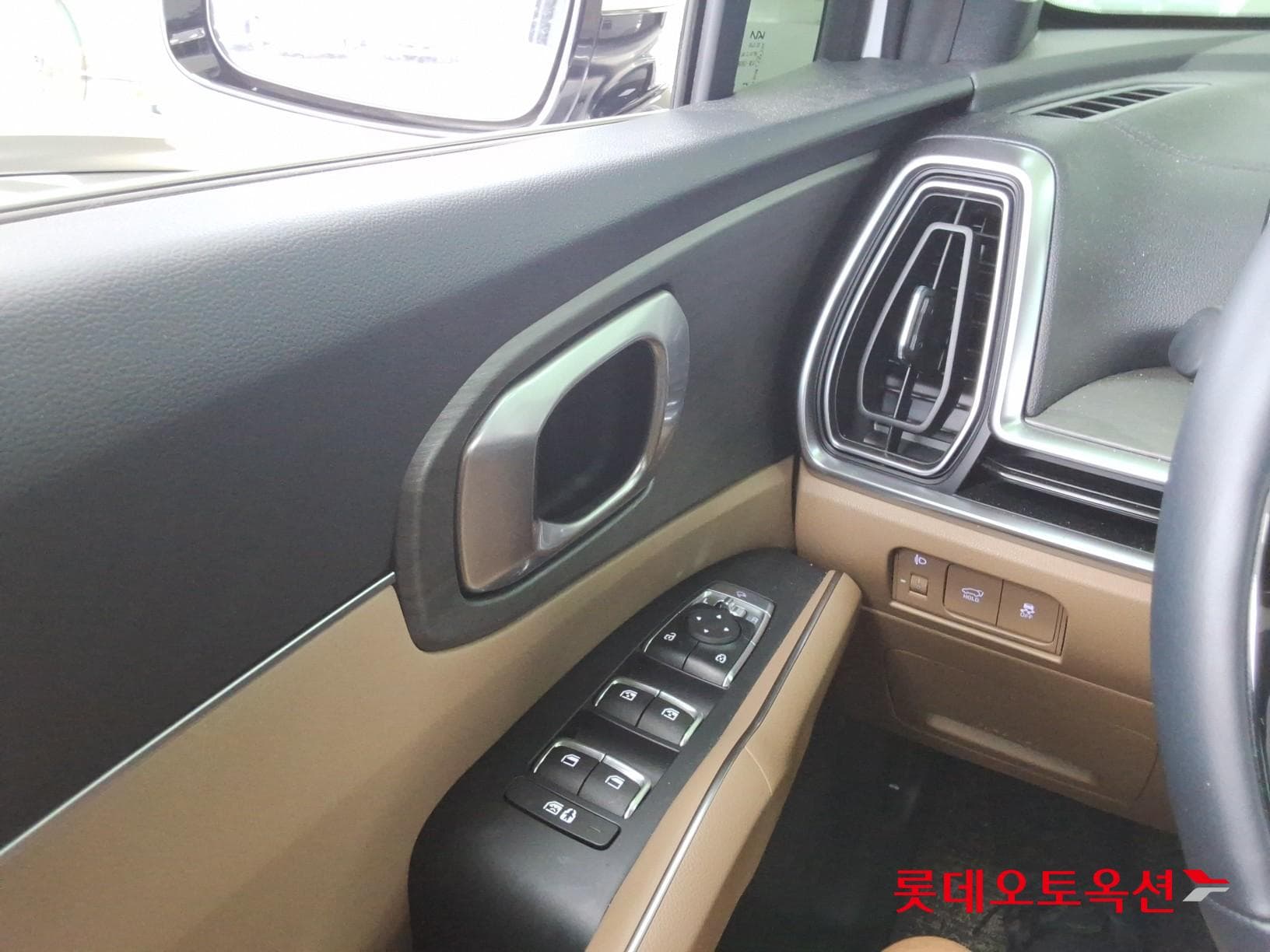 Kia - Соренто | MQ4 (H)1.6T Prestige 5 2WD AT 28