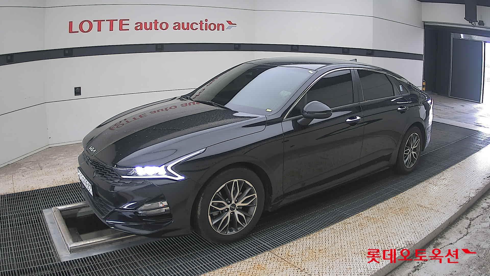 Kia - K5 | INTERACTIVE (G) 2.0 Prestige 4