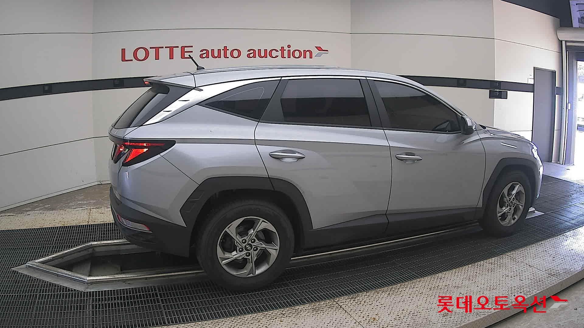 Hyundai - Tucson | THE ALL NEW (D) 2.0 Modern 2WD 15
