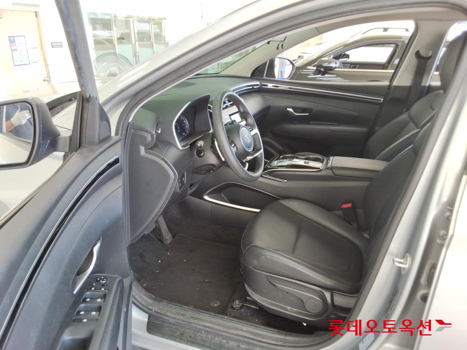 Hyundai - Tucson | THE ALL NEW (D) 2.0 Modern 2WD 34