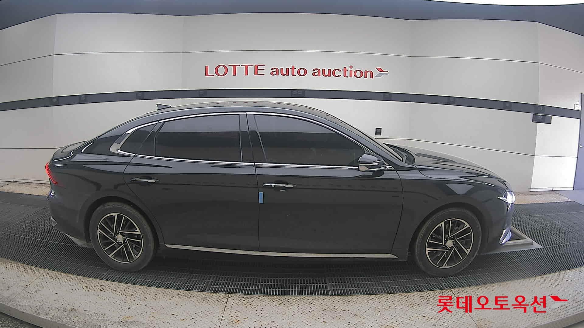 Hyundai - Grandeur | THE NEW (G) 2.5 Premium 16
