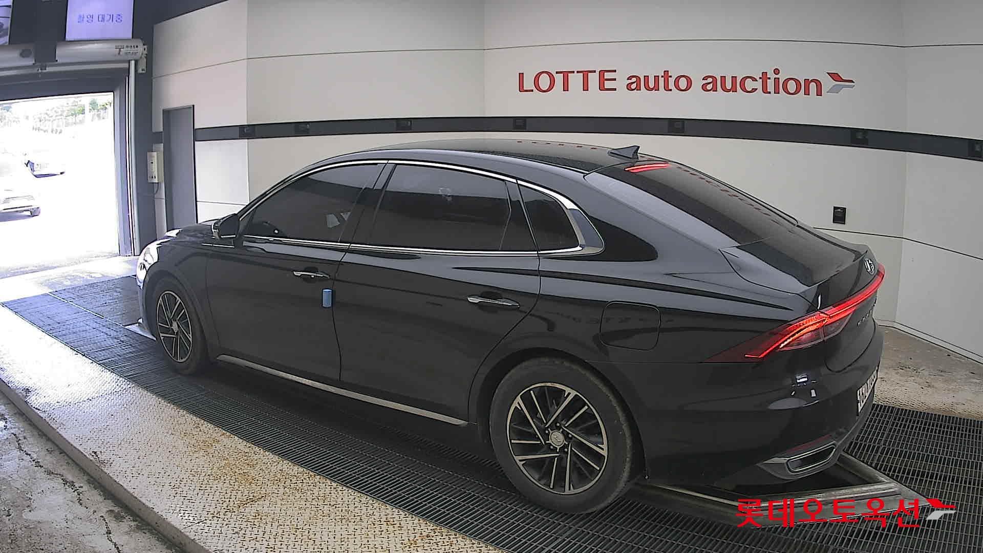 Hyundai - Grandeur | THE NEW (G) 2.5 Premium 8
