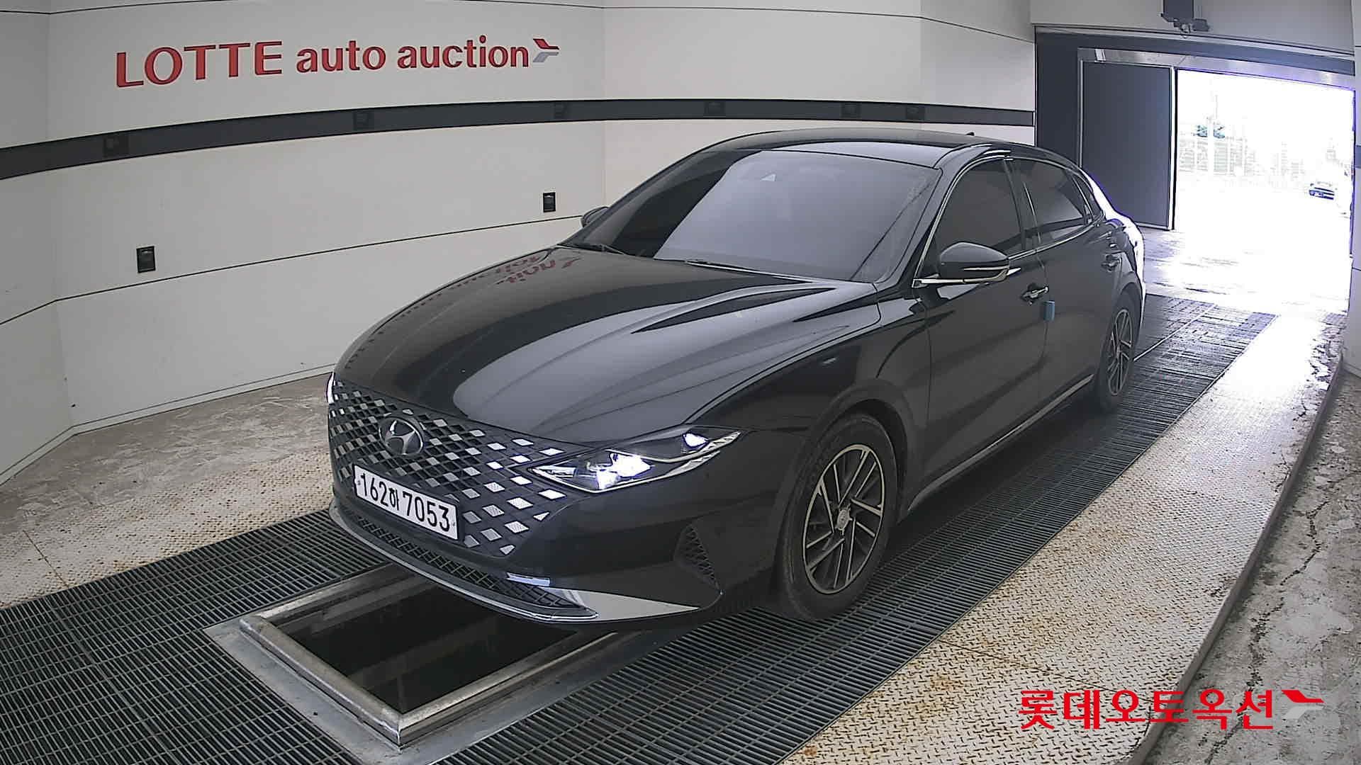Hyundai - Grandeur | THE NEW (G) 2.5 Premium 3
