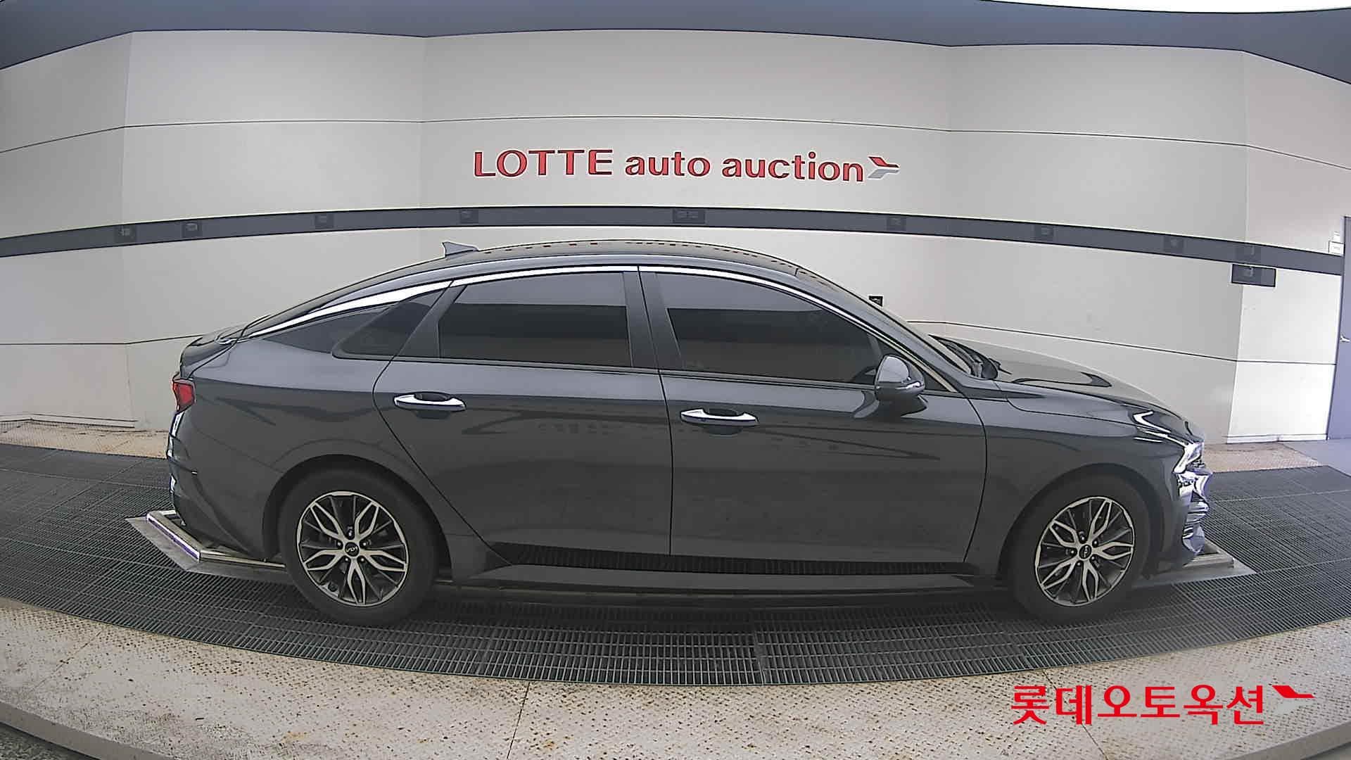Kia - K5 | INTERACTIVE (G) 2.0 Prestige 16