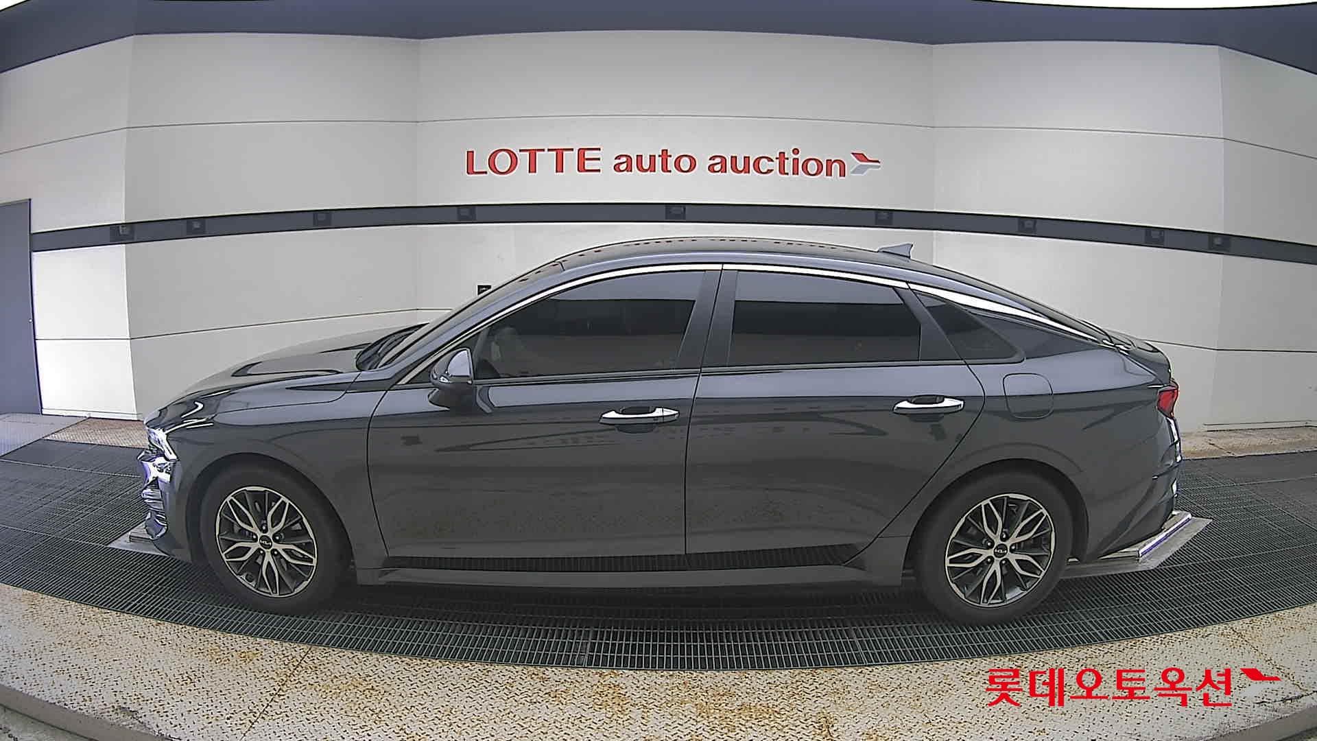 Kia - K5 | INTERACTIVE (G) 2.0 Prestige 6