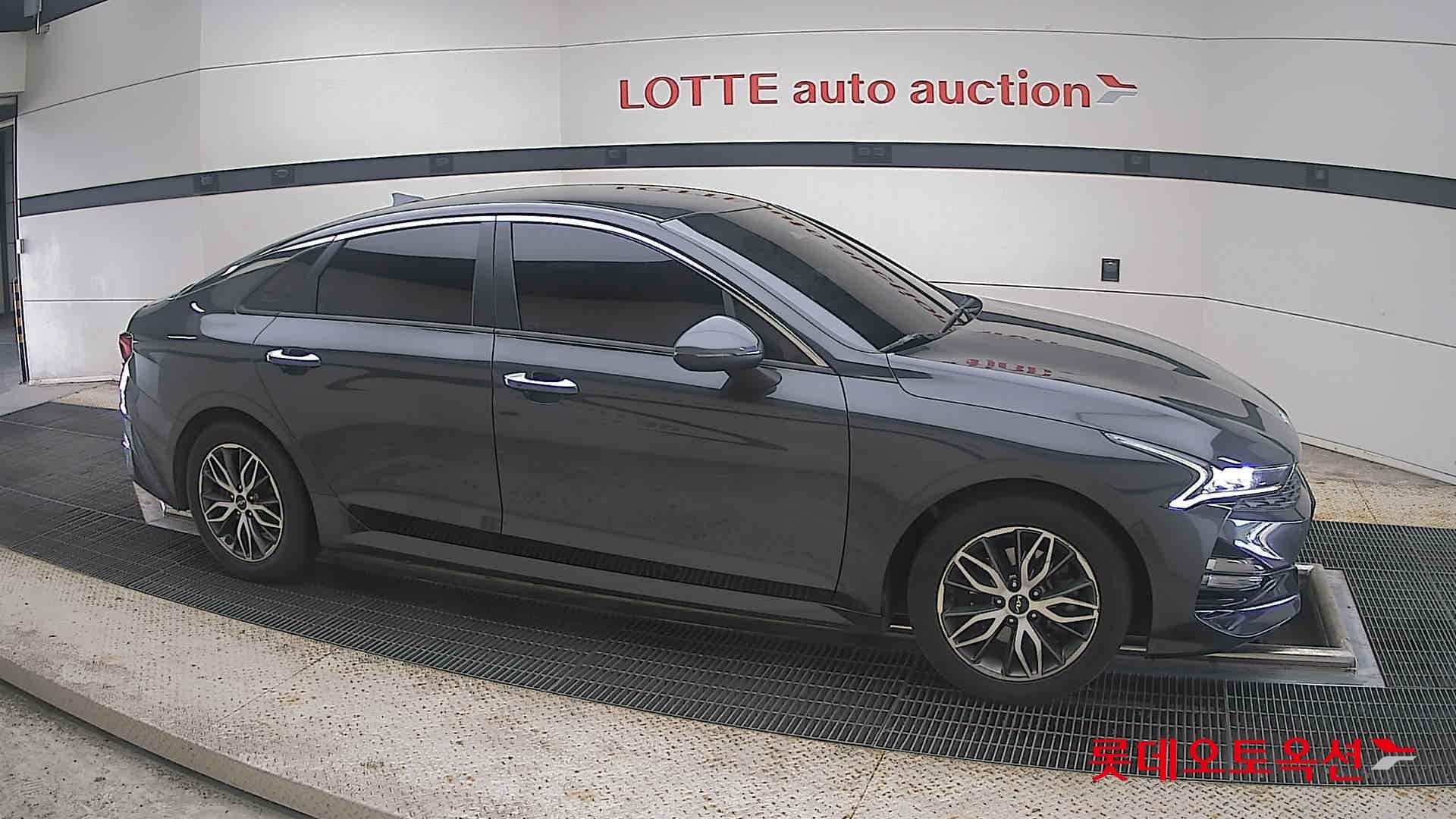 Kia - K5 | INTERACTIVE (G) 2.0 Prestige 17