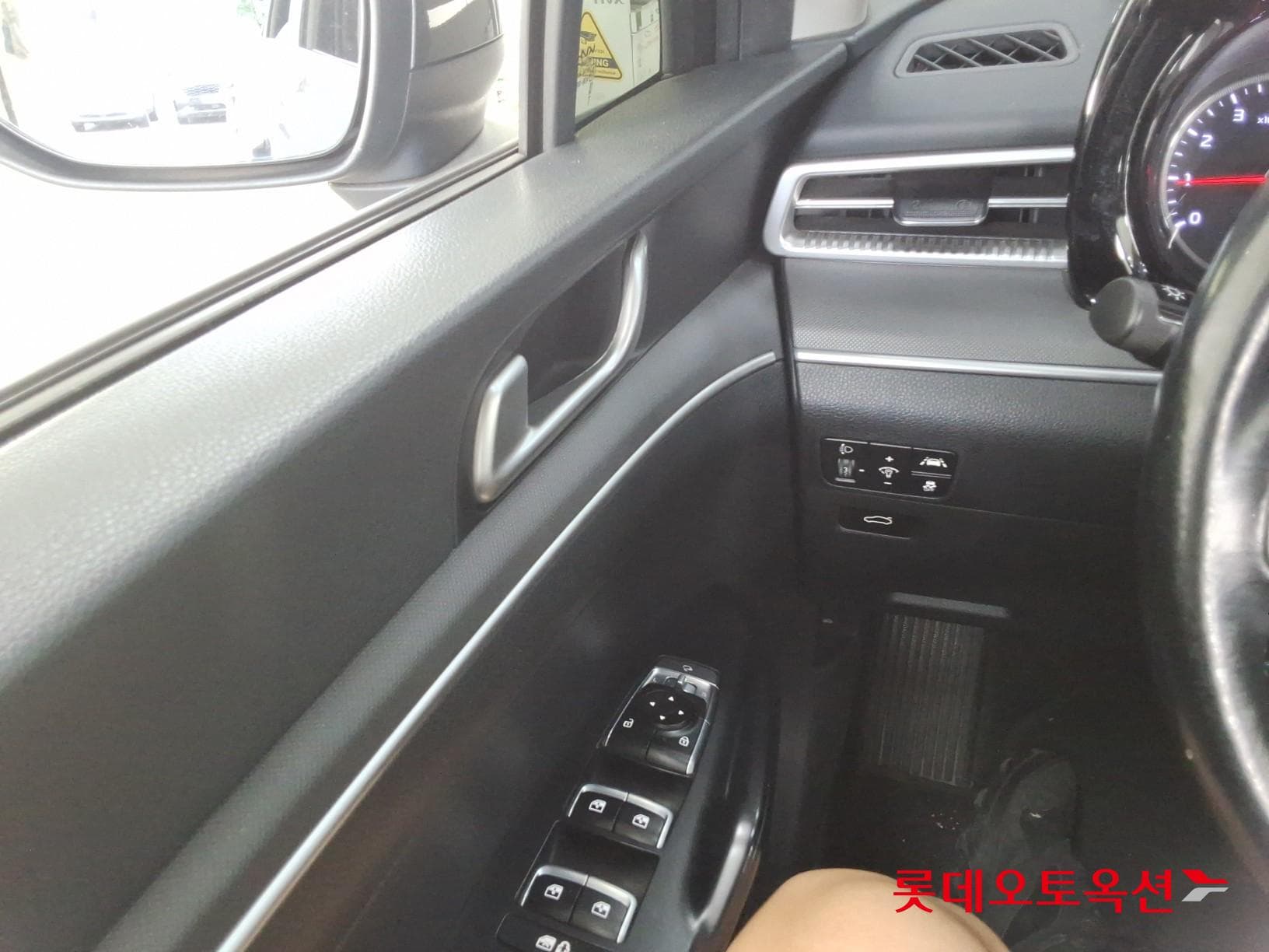 Kia - K5 | INTERACTIVE (G) 2.0 Prestige 28
