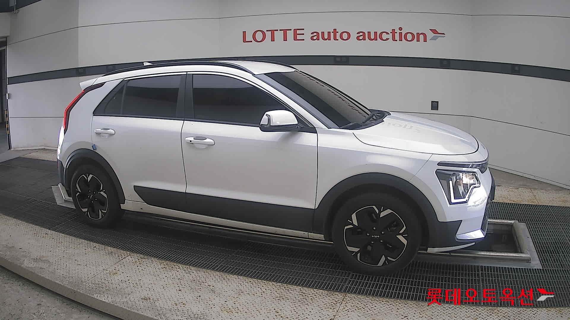 Kia - Niro | EV (E) 17
