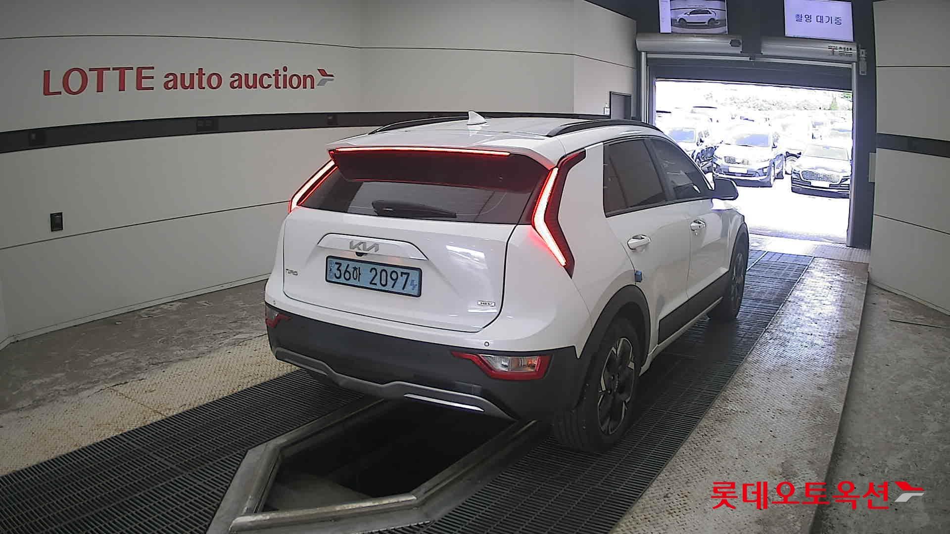 Kia - Niro | EV (E) 13