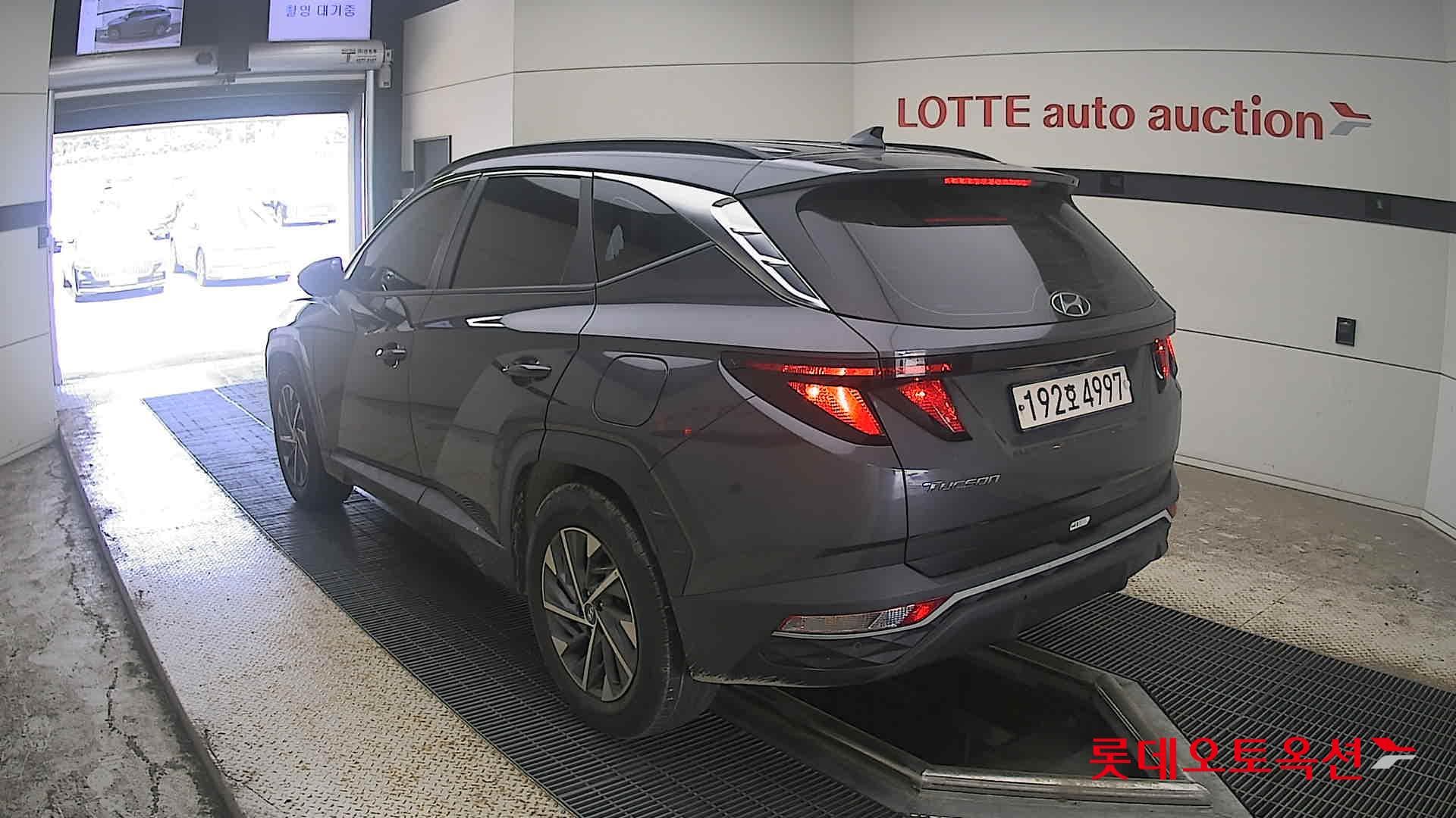 Hyundai - Туссан | THE ALL NEW (G) 1.6 T Premium 2WD 10