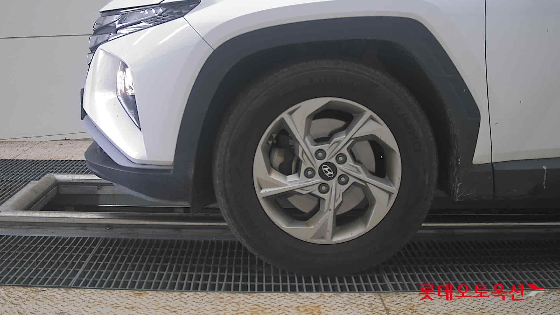 Hyundai - Туссан | THE ALL NEW (D) 2.0 Modern 2WD 21