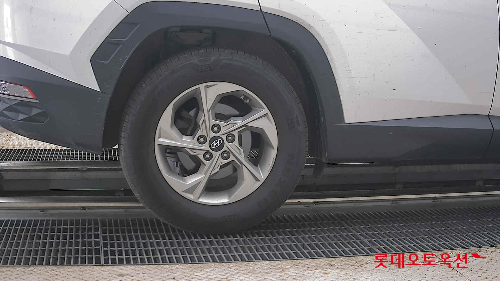 Hyundai - Туссан | THE ALL NEW (D) 2.0 Modern 2WD 24