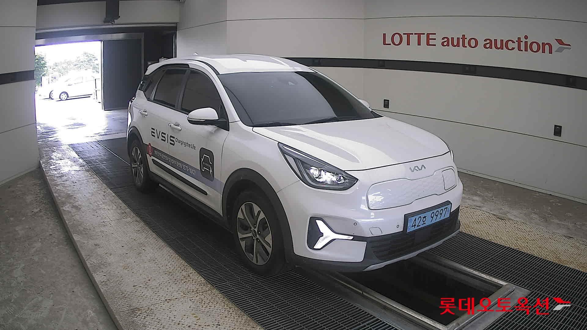 Kia - Niro | PLUS (E) 19