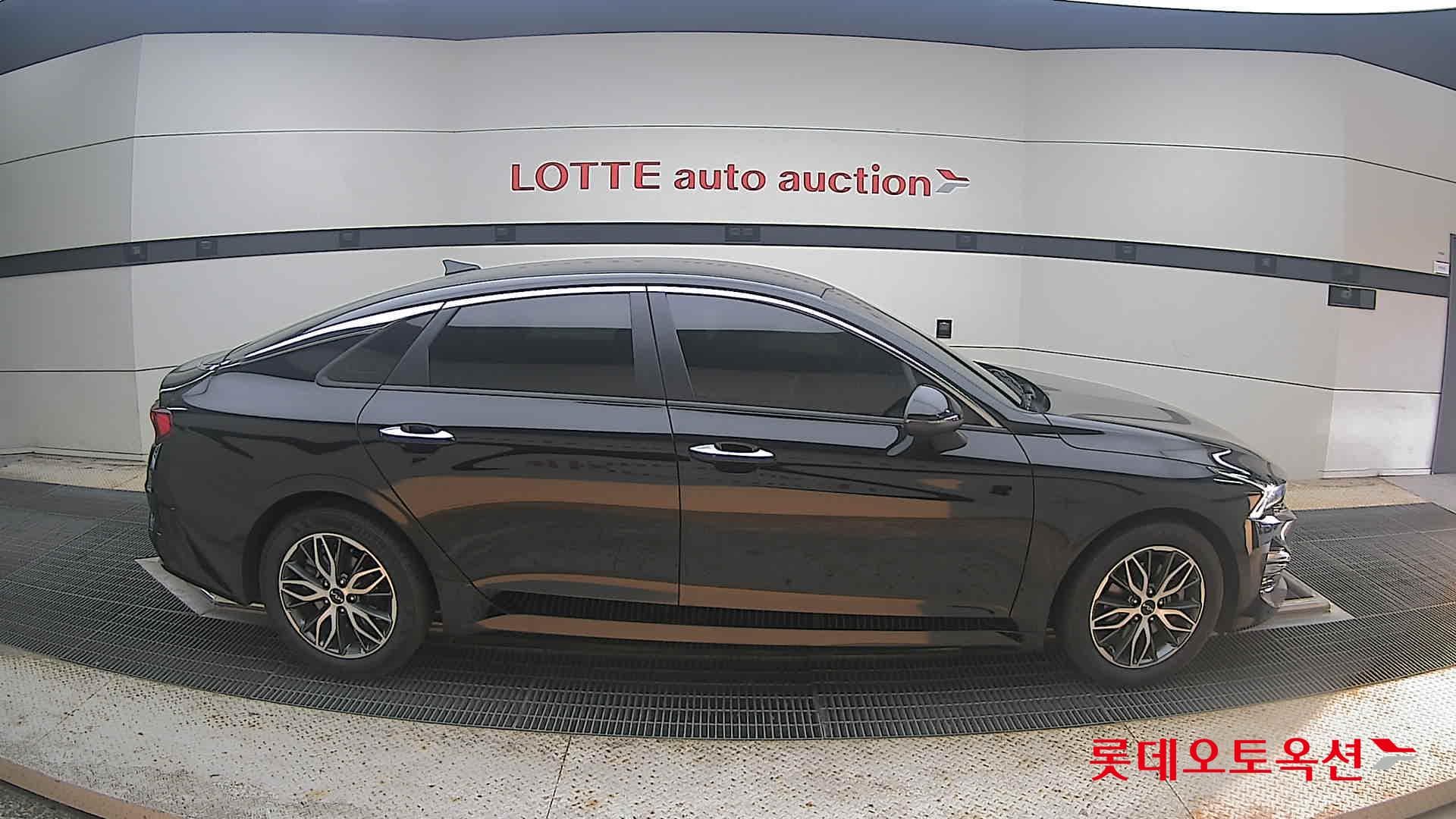 Kia - K5 | INTERACTIVE (G) 2.0 Prestige 16