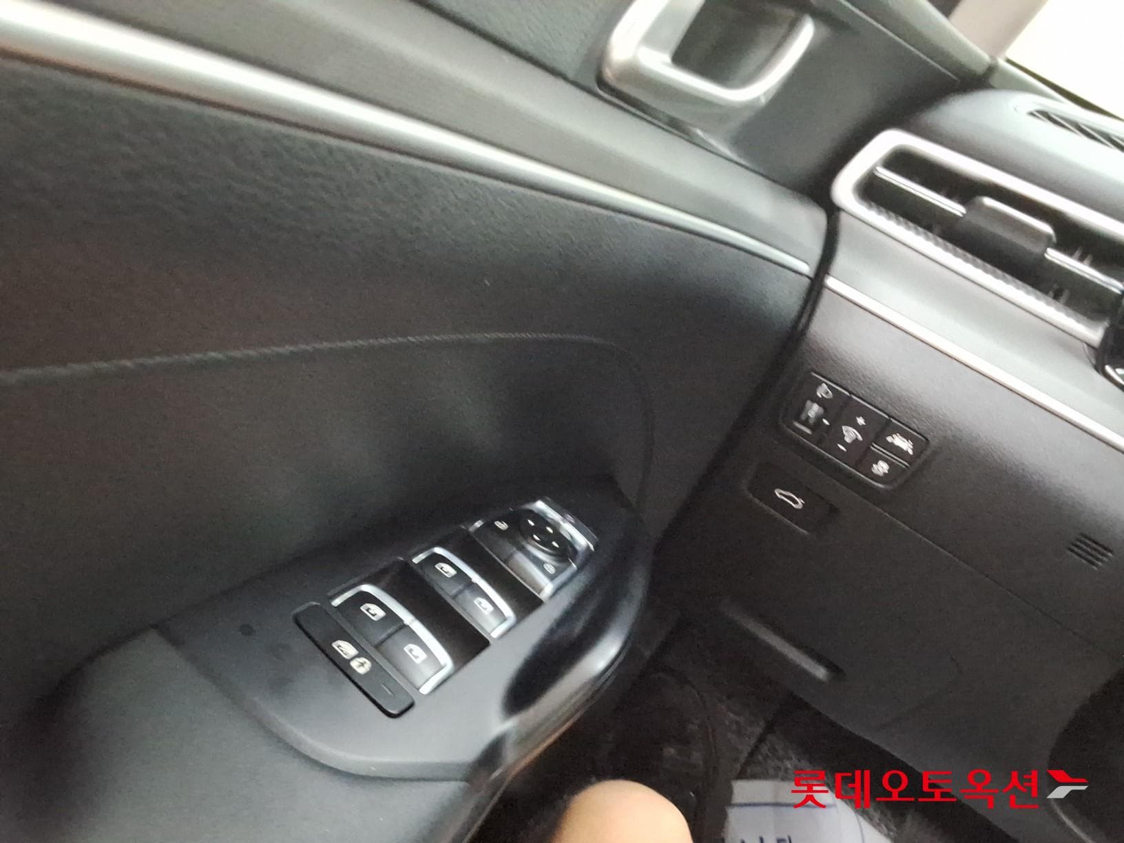 Kia - K5 | INTERACTIVE (G) 2.0 Prestige 28