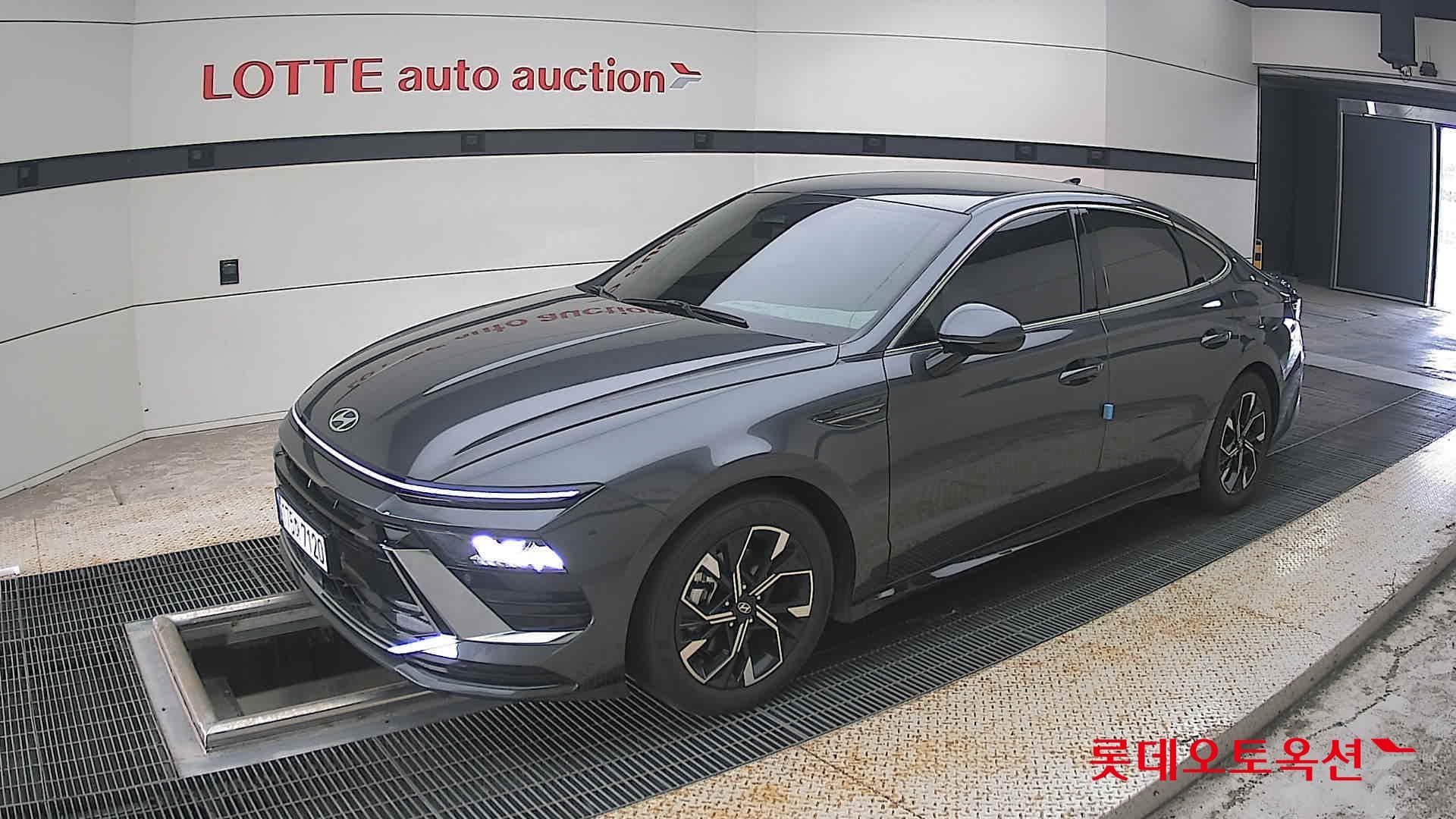 Hyundai - Sonata | DN8 TheEdge (G)2.0 Premium 2WD AT 4