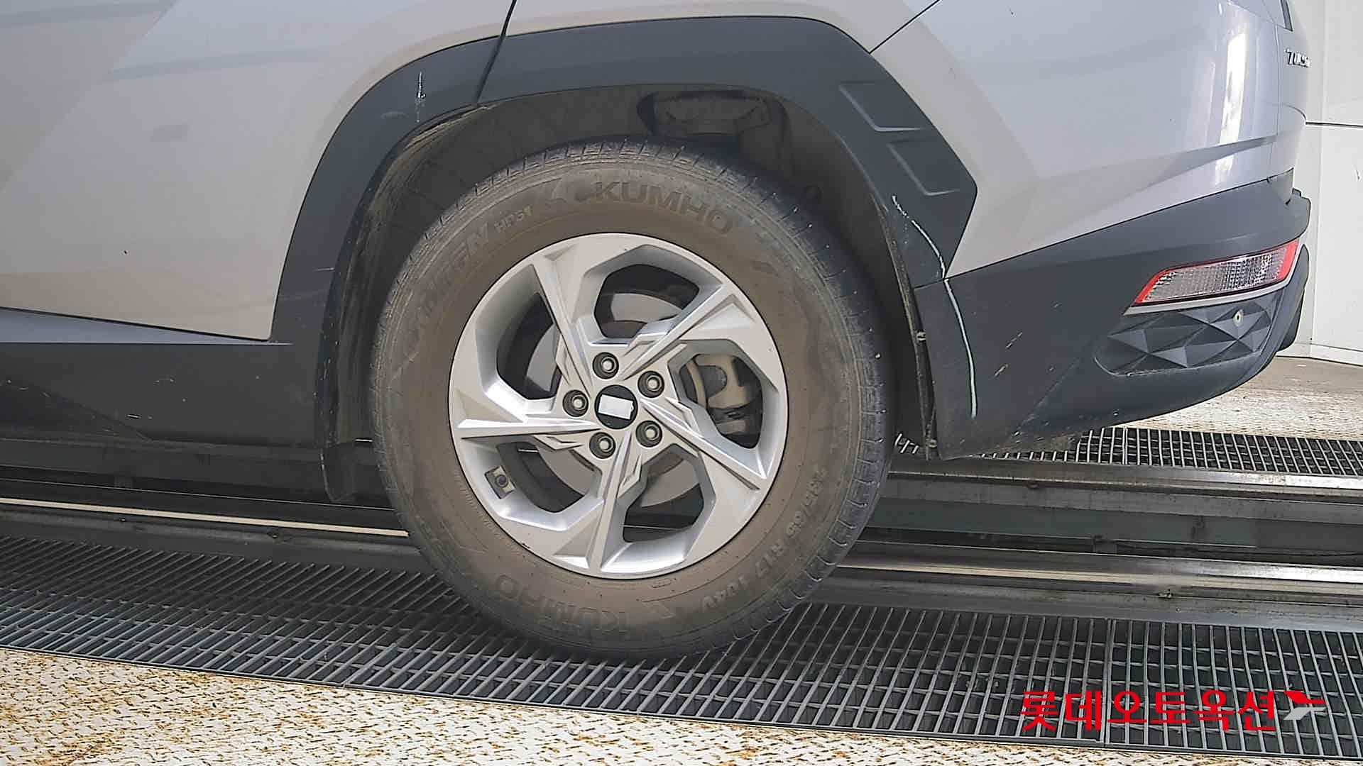 Hyundai - Tucson | THE ALL NEW (D) 2.0 Modern 4WD 22