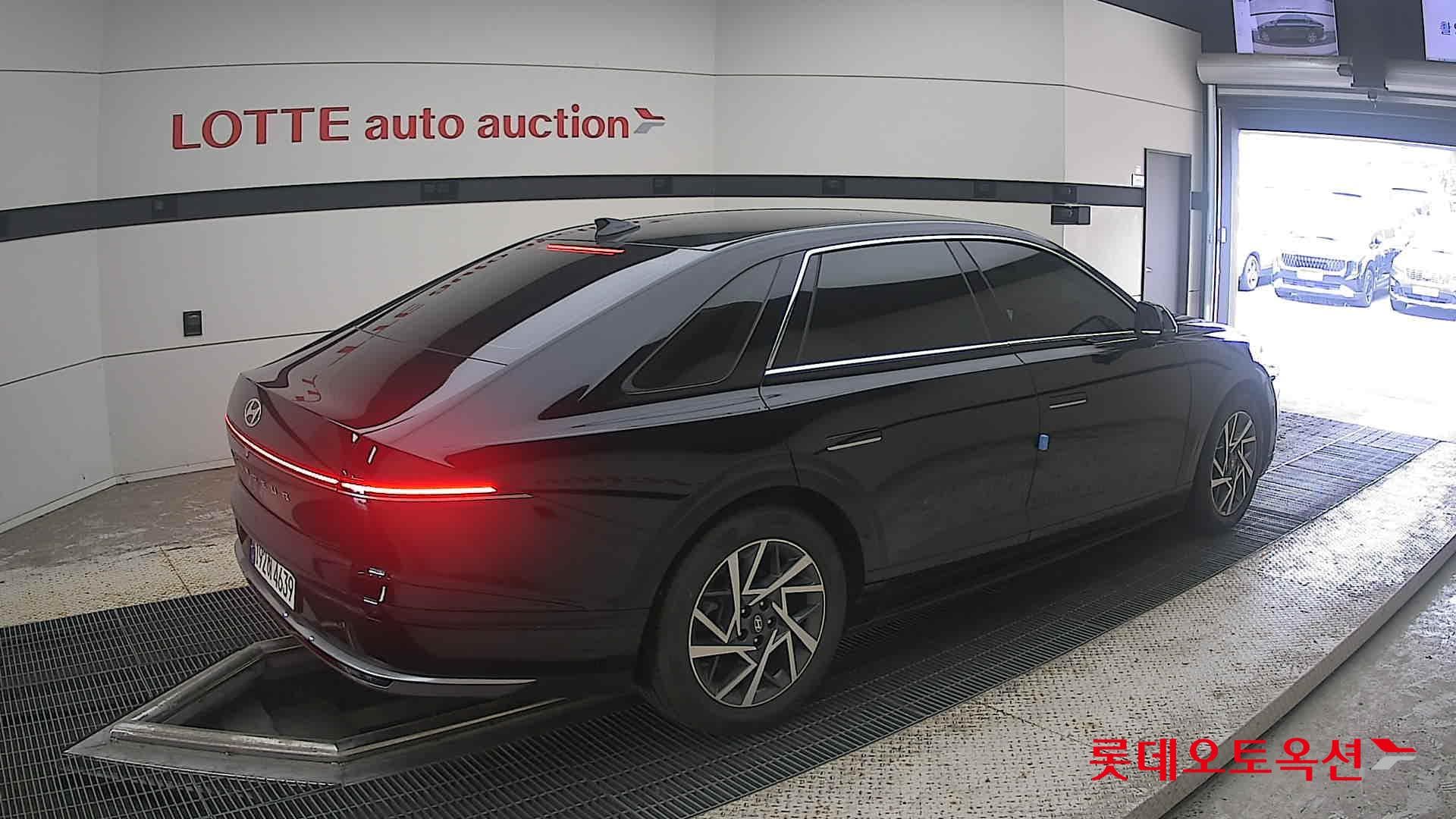 Hyundai - Grandeur | GN7 (G) 2.5 Exclusive 14