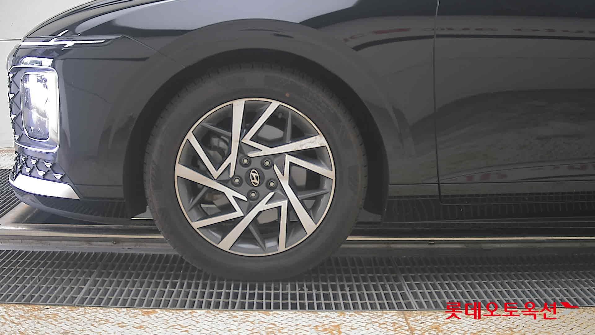 Hyundai - Grandeur | GN7 (G) 2.5 Exclusive 21