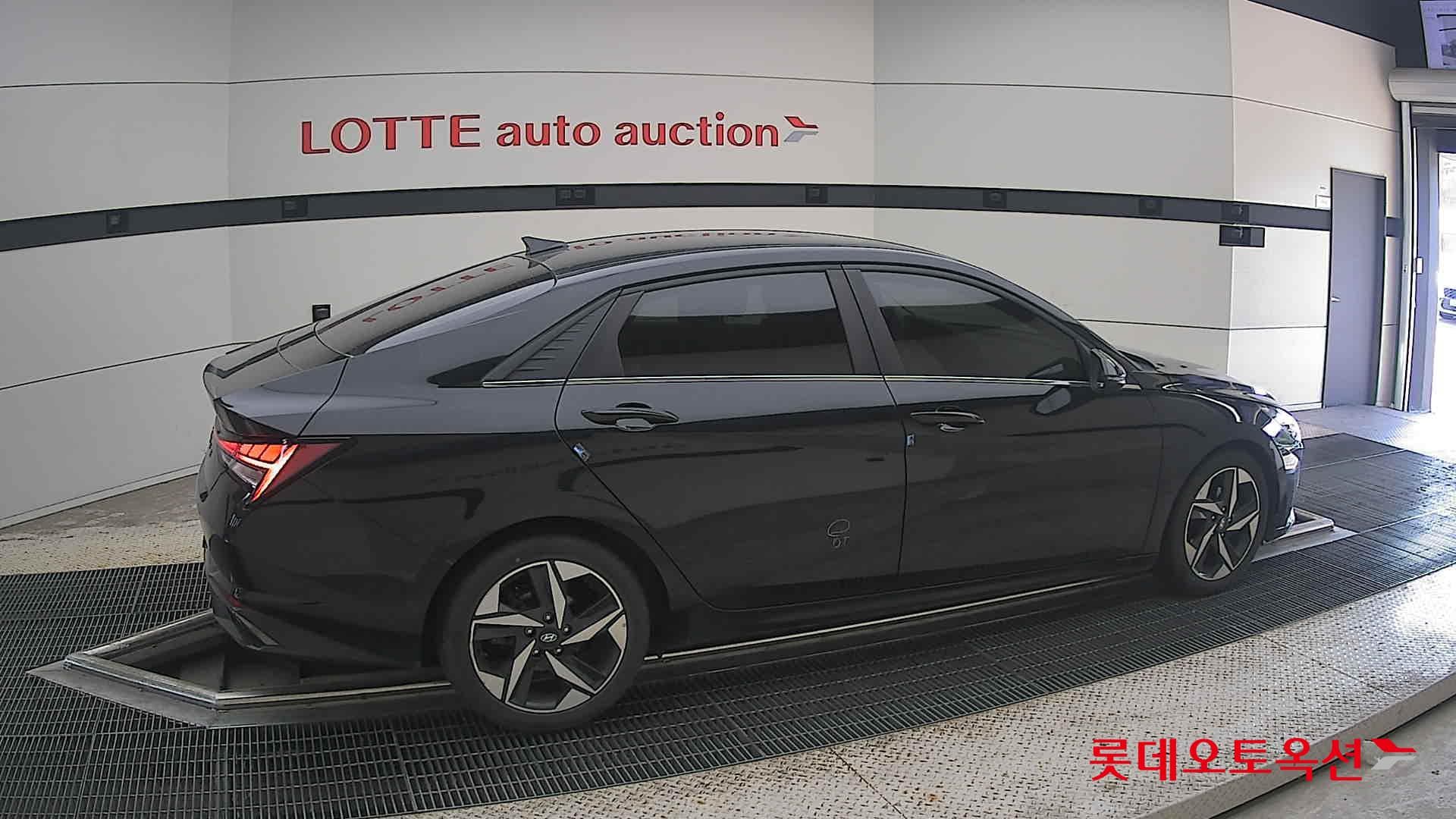 Hyundai - Elantra | ALL NEW (G) 1.6 INSPIRATION 15