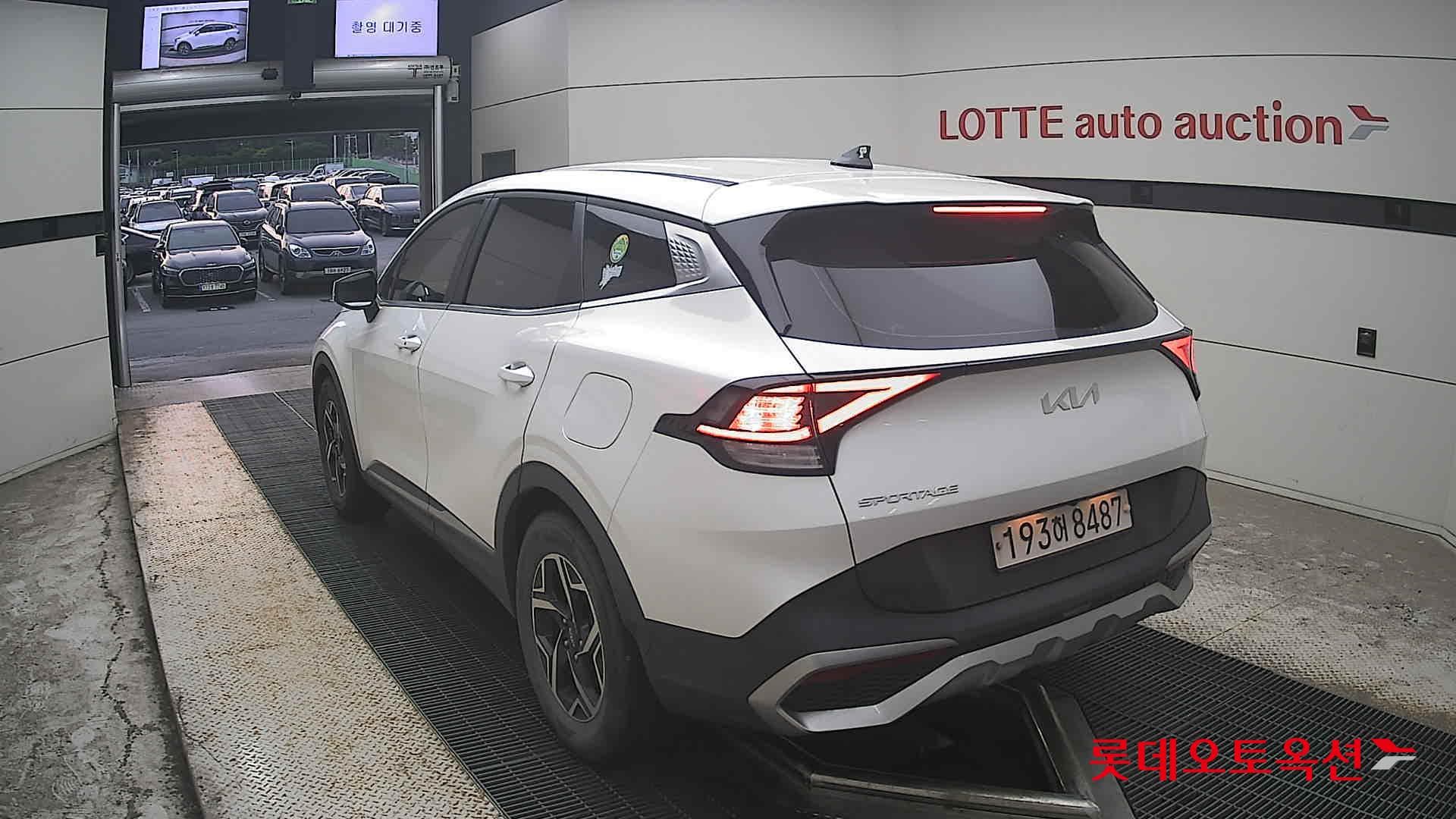Kia - Sportage | NQ5 (D) 2.0 Trendy 9
