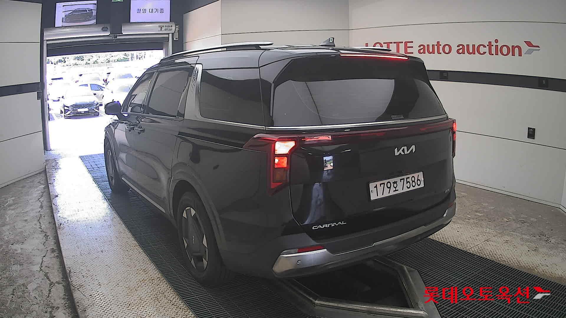 Kia - Carnival | KA4 (H)1.6 Noblesse 9 2WD AT 9