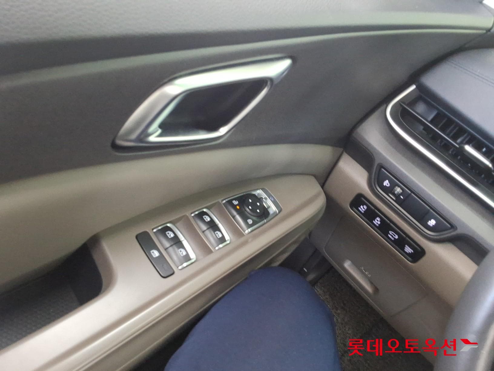 Kia - Carnival | KA4 (H)1.6 Noblesse 9 2WD AT 28