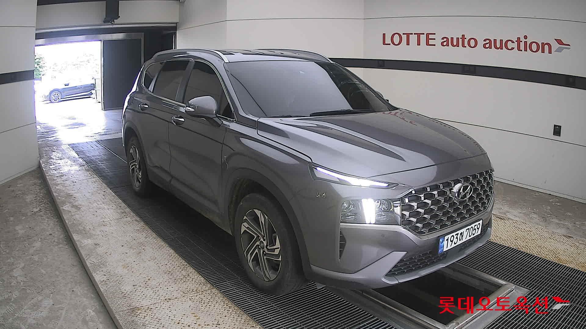 Hyundai - Санта Фе | THE NEW SANTAFE (D) 2.2 Prestige 5Seater 4WD 19