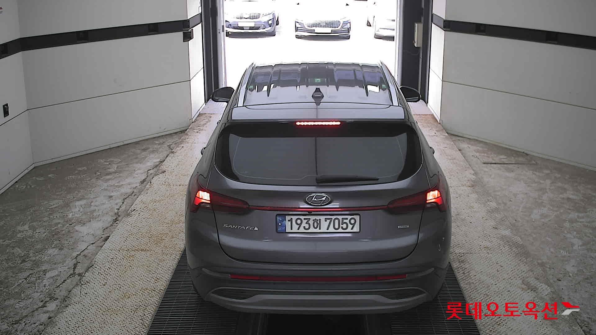 Hyundai - Санта Фе | THE NEW SANTAFE (D) 2.2 Prestige 5Seater 4WD 11