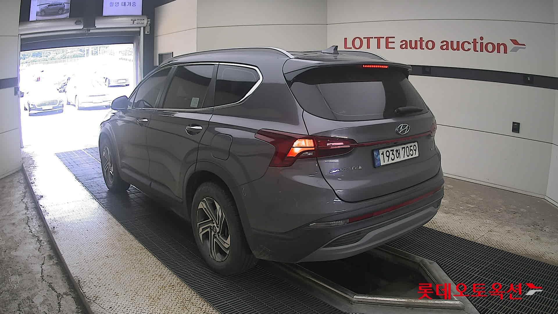 Hyundai - Санта Фе | THE NEW SANTAFE (D) 2.2 Prestige 5Seater 4WD 10