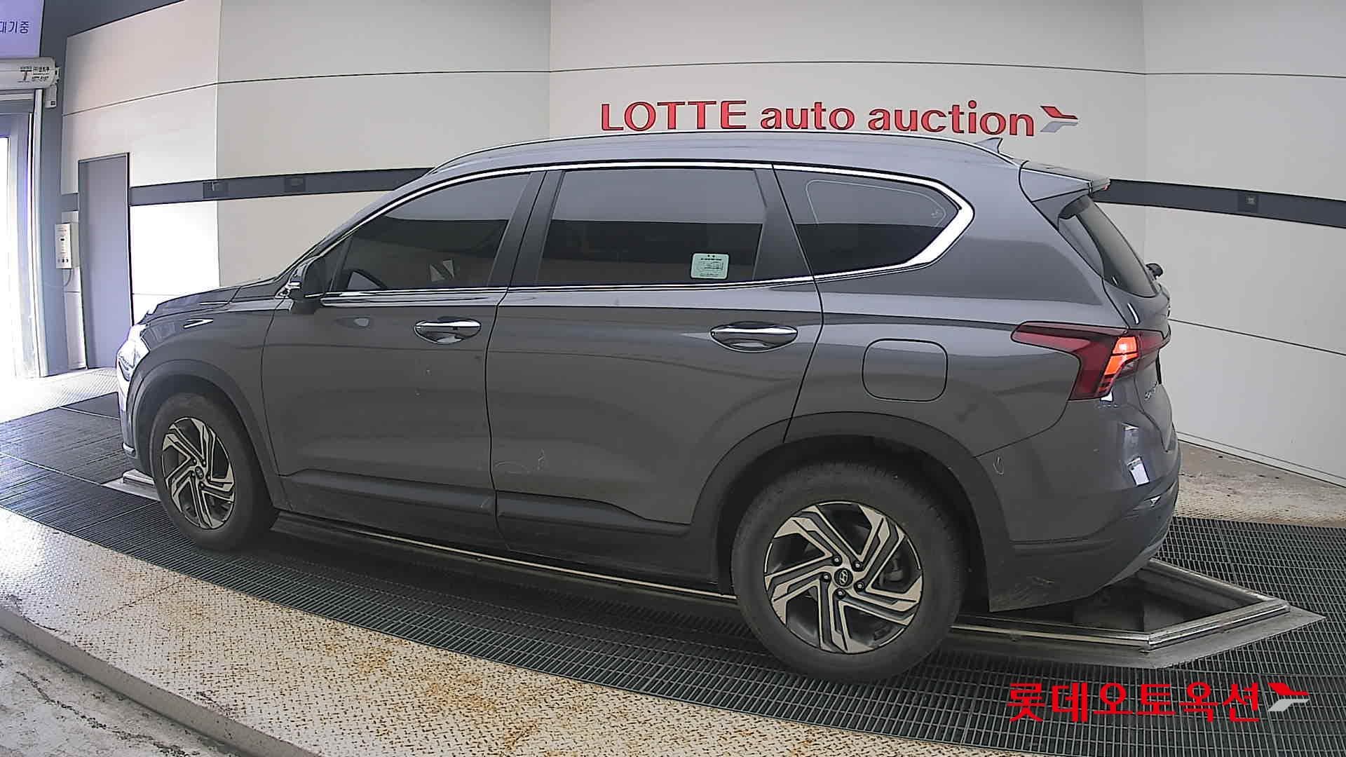 Hyundai - Санта Фе | THE NEW SANTAFE (D) 2.2 Prestige 5Seater 4WD 7