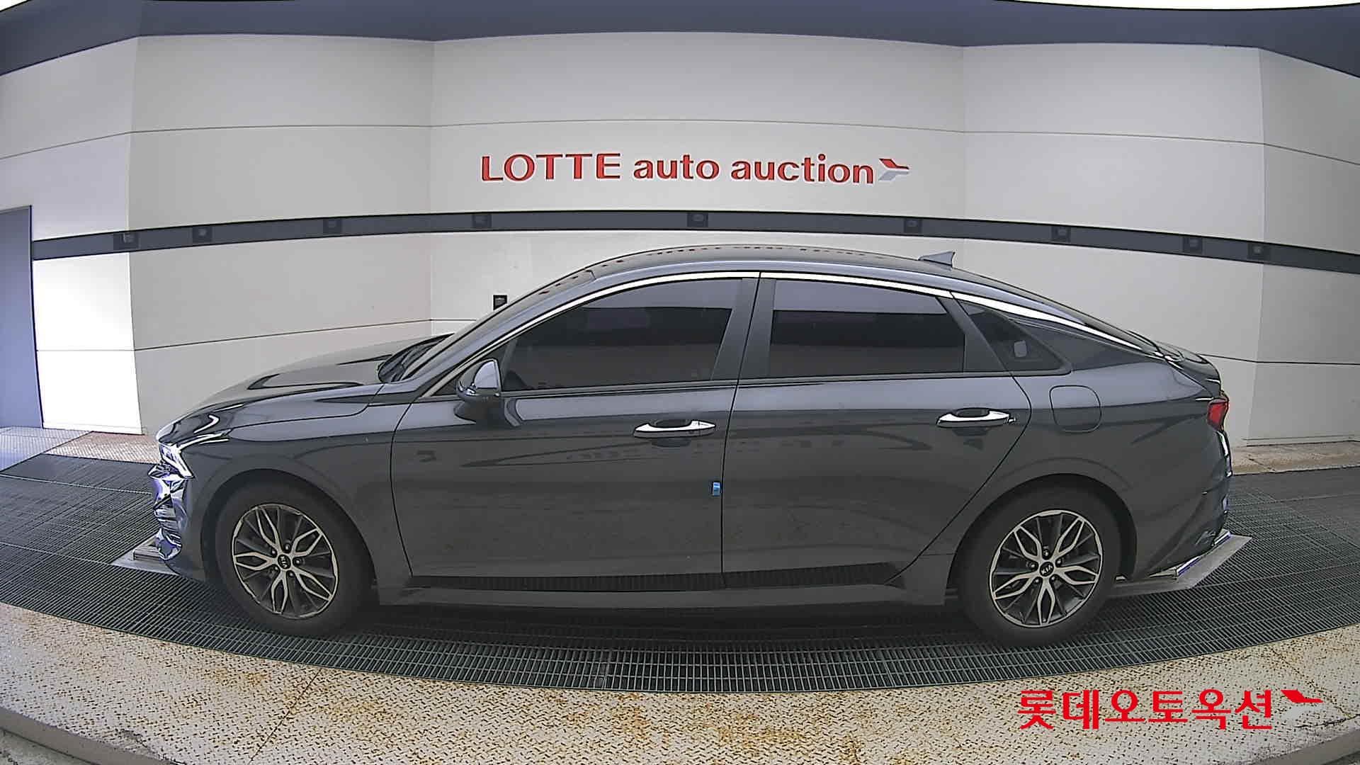 Kia - K5 | INTERACTIVE (G) 2.0 Prestige 6