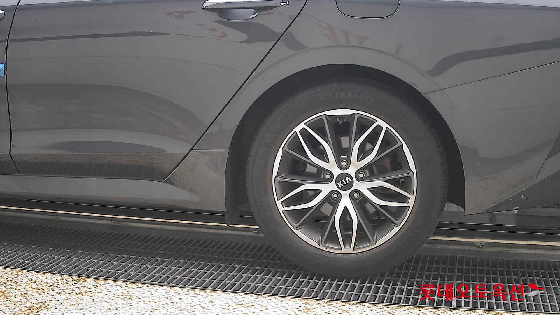 Kia - K5 | INTERACTIVE (G) 2.0 Prestige 22
